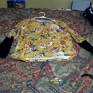 BRAND NEW ALDO MARTINS STRECHY TOP